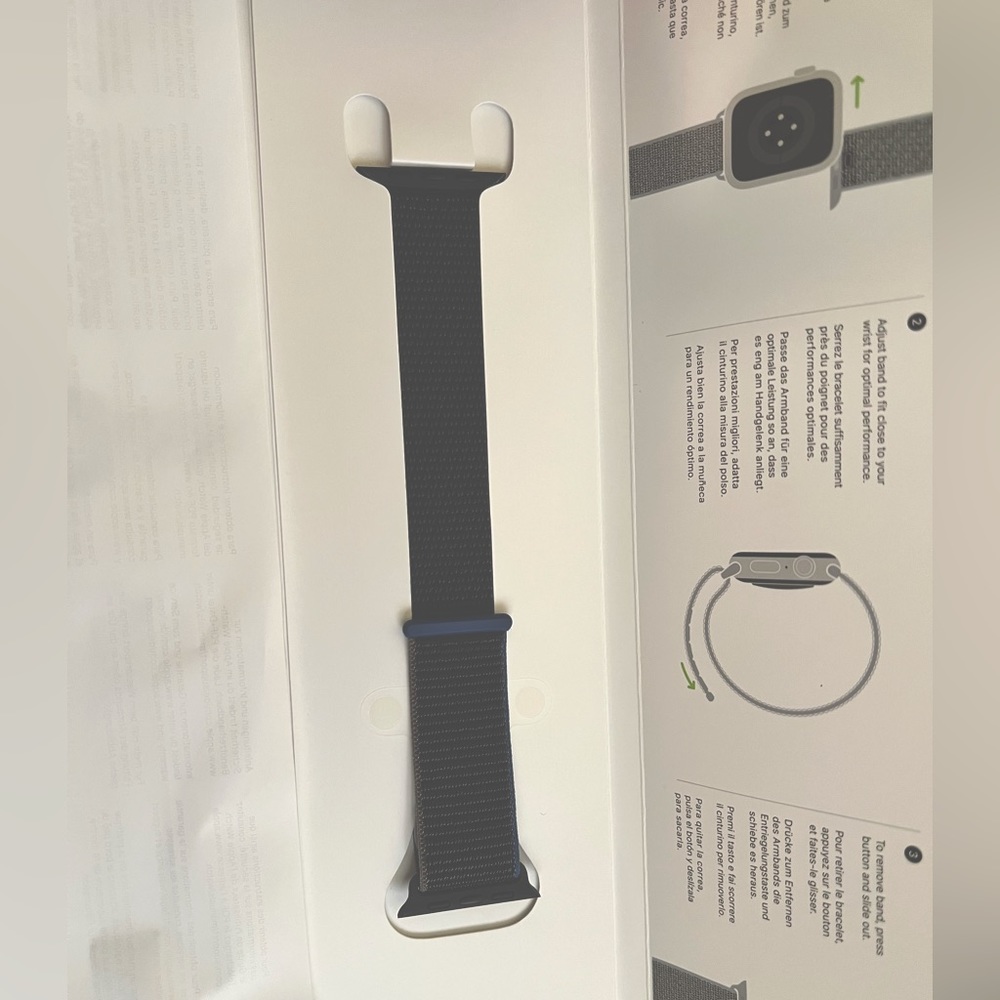 Brand New/Never Worn Apple Watch Strap for Apple Watch SE & Apple Watch Series 6